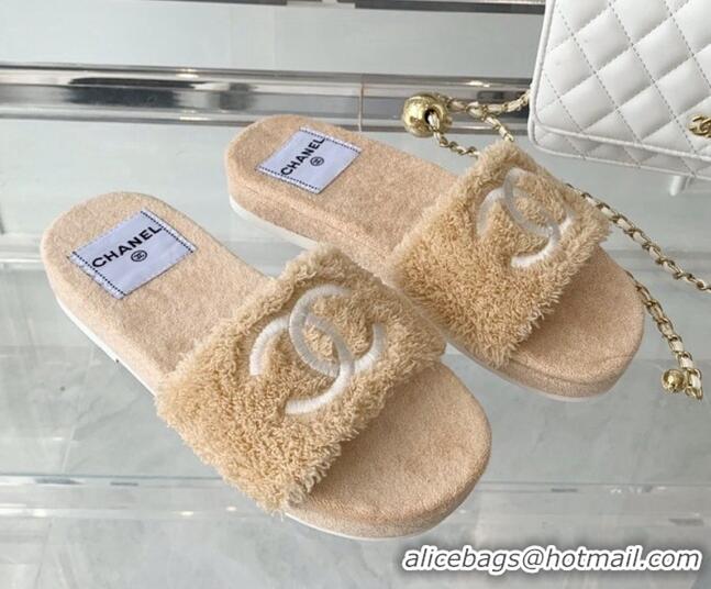 Luxurious Chanel Shearling Flat Slide Sandals Camel Brown 070154