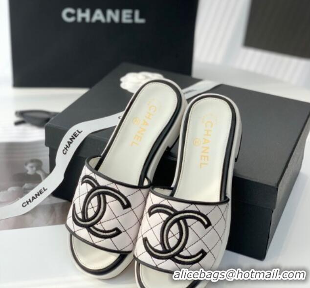 Grade Chanel Embroidered CC Leather Slide Sandals G34826 Black