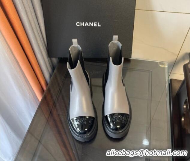 Sumptuous Chanel Calfskin Slip-on Ankle Boots Gray 071812