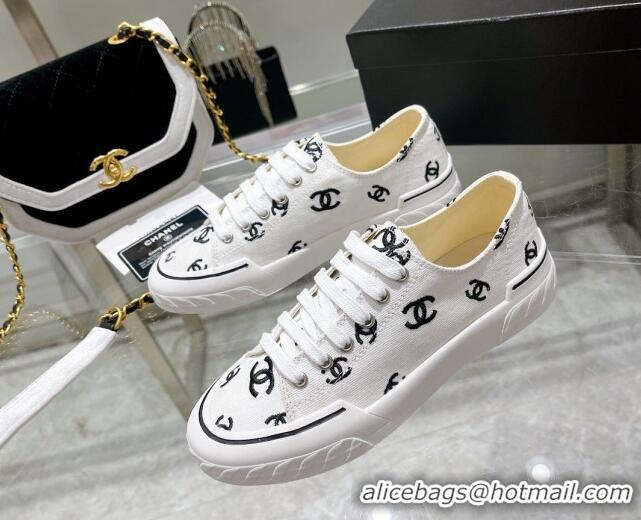 Good Quality Chanel CC Canvas Sneakers White 071829