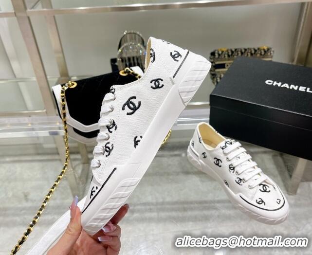 Good Quality Chanel CC Canvas Sneakers White 071829