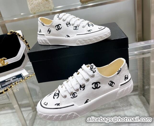 Good Quality Chanel CC Canvas Sneakers White 071829