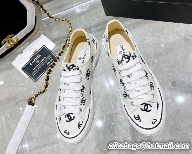 Good Quality Chanel CC Canvas Sneakers White 071829