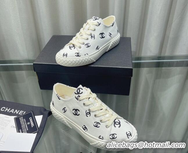 Lowest Cost Chanel CC Canvas Sneakers White 071831