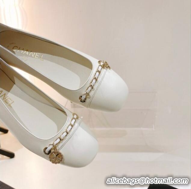 Unique Style Chanel Leather Ballerinas with Chain White 071886