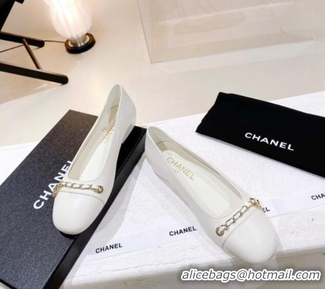 Unique Style Chanel Leather Ballerinas with Chain White 071886