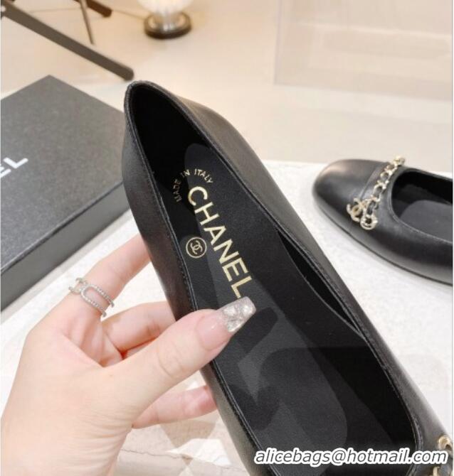 Luxurious Chanel Leather Ballerinas with Chain Black/Gold 071889