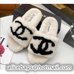 Sumptuous Chanel Shearling CC Flat Slide Sandals White 072168