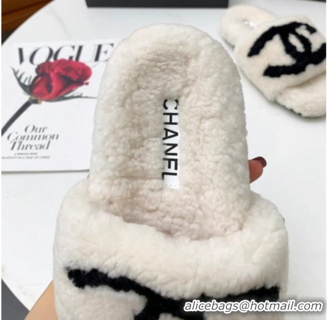 Sumptuous Chanel Shearling CC Flat Slide Sandals White 072168