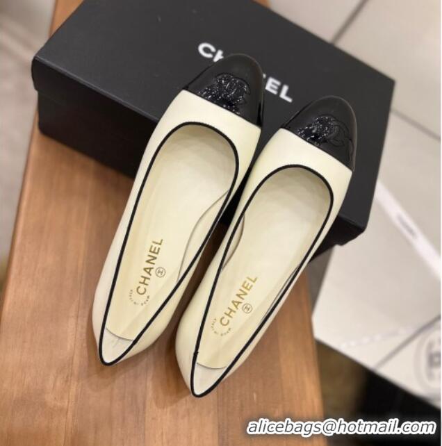 Perfect Chanel Lambskin and Patent Leather Ballerinas White 8089104