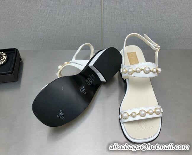 Sumptuous Chanel Leather Sandals 3cm with Pearls Charm G37439 White 080917