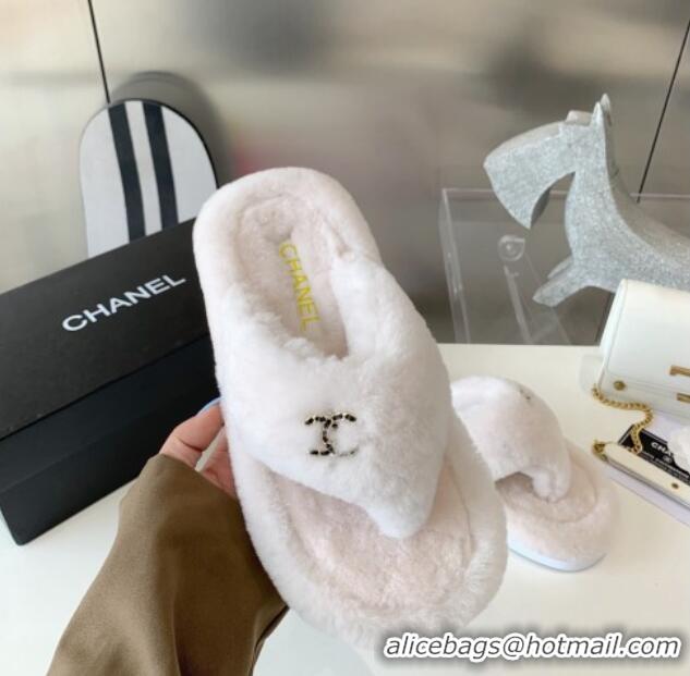 Best Grade Chanel Shearling Flat Thong Sandals White 080922 