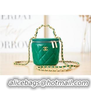 Promotional CHANEL VANITY WITH CHAIN Lambskin & Gold-Tone Metal AS2873 green