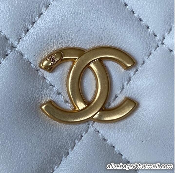 Good Looking Chanel VANITY CASE Lambskin & Gold-Tone Metal AS3319 white