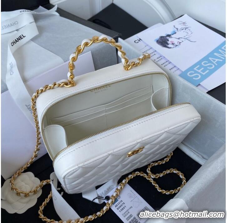 Good Looking Chanel VANITY CASE Lambskin & Gold-Tone Metal AS3319 white