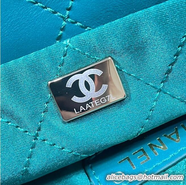 Pretty Style CHANEL 22 HANDBAG AS3260 green