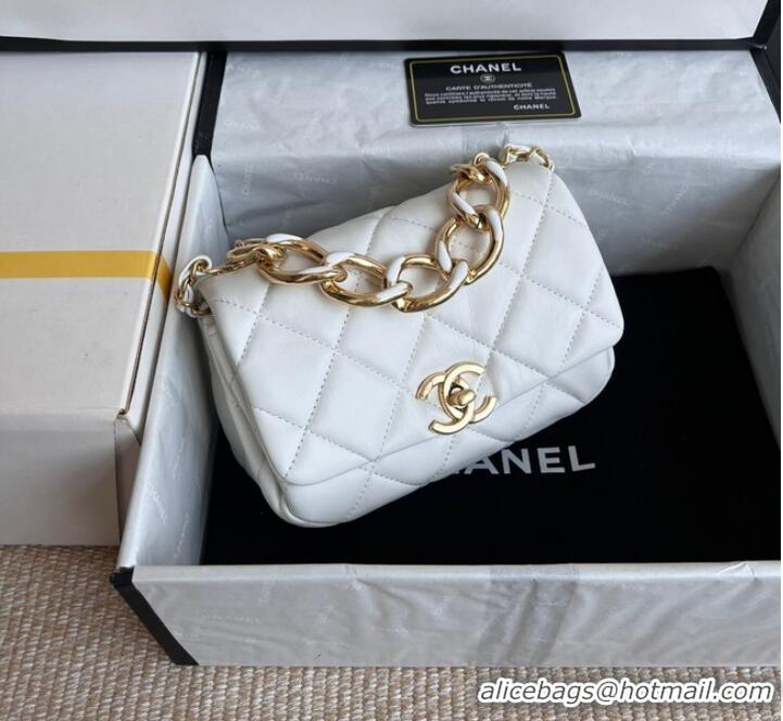 Pretty Style Chanel FLAP BAG Lambskin & Gold-Tone Metal AS3375 white