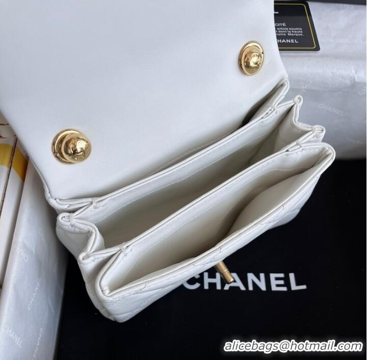 Pretty Style Chanel FLAP BAG Lambskin & Gold-Tone Metal AS3375 white