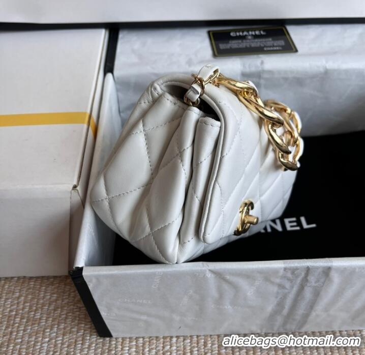 Pretty Style Chanel FLAP BAG Lambskin & Gold-Tone Metal AS3375 white