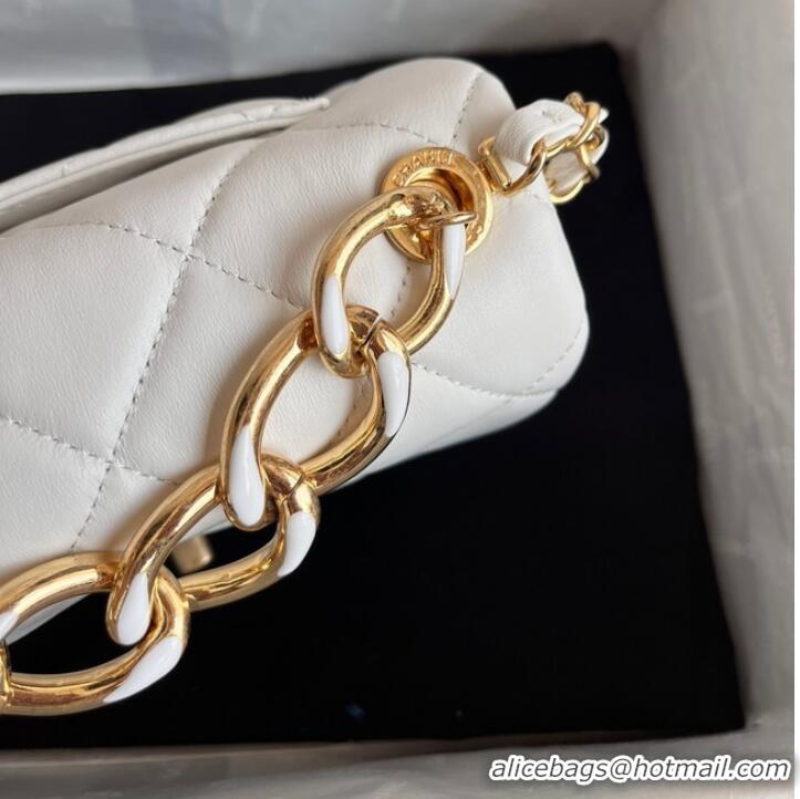 Pretty Style Chanel FLAP BAG Lambskin & Gold-Tone Metal AS3375 white