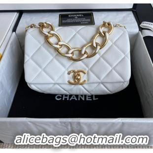 Pretty Style Chanel FLAP BAG Lambskin & Gold-Tone Metal AS3366 white