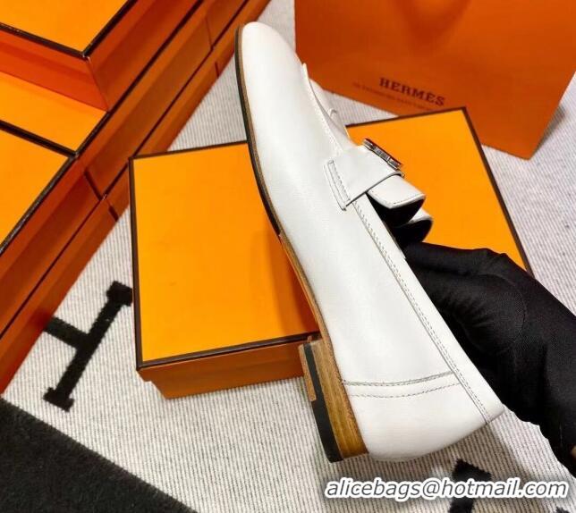 Sophisticated Hermes Pairs Loafer in Calfskin White 0611060