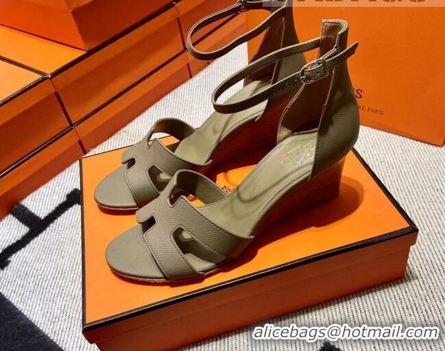 Popular Style Hermes Legend Palm-Grained Calfskin Wedge Sandals 7cm Elephant Grey 062254