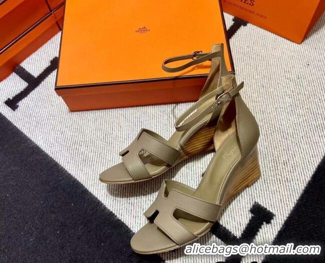 Popular Style Hermes Legend Palm-Grained Calfskin Wedge Sandals 7cm Elephant Grey 062254