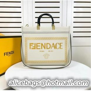 Promotional Fendi Sunshine Medium Fendace Printed leather Logo shopper 8BH386A white