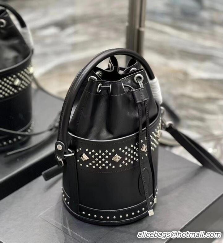 Most Popular SAINT LAURENT LE MAILLON HOOK BUCKET BAG IN SUPPLE LEATHER Y696333 black 