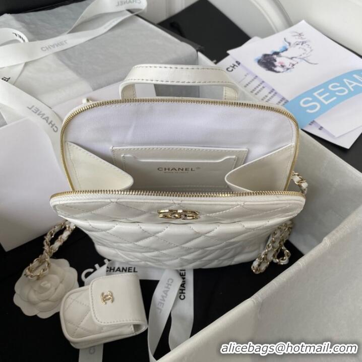 Pretty Style Chanel Lambskin & Gold-Tone Metal Backpack AS3332 white