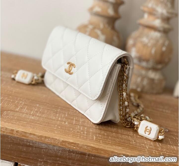 Fashion Luxury Chanel CLUTCH WITH CHAIN AP2929 white