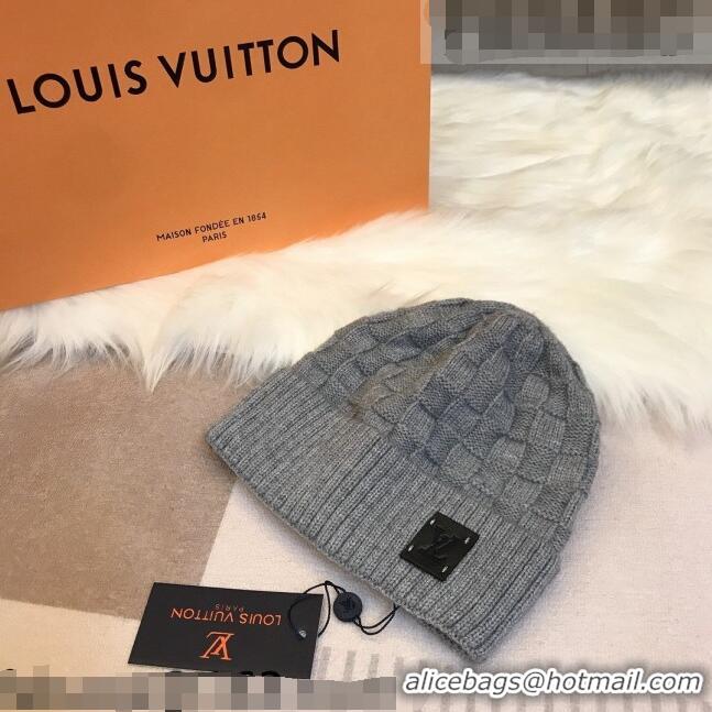 Top Design Louis Vuitton Patch Knit Hat 110522 Grey 2021