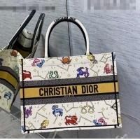 Good Product Dior Medium Book Tote Bag in White Pixel Zodiac Embroidery M941 2022