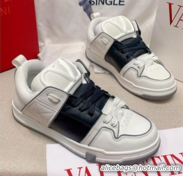 Luxurious Valentino One Stud Calfskin Sneakers with Stripe White/Black 0622112