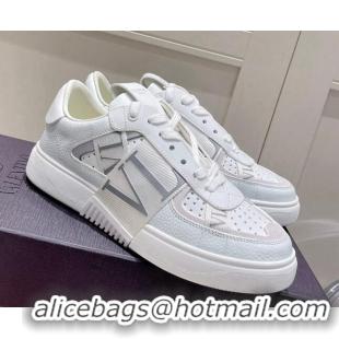 Good Looking Valentino VLTN Calfskin Low-top Sneakers White/Grey 062549