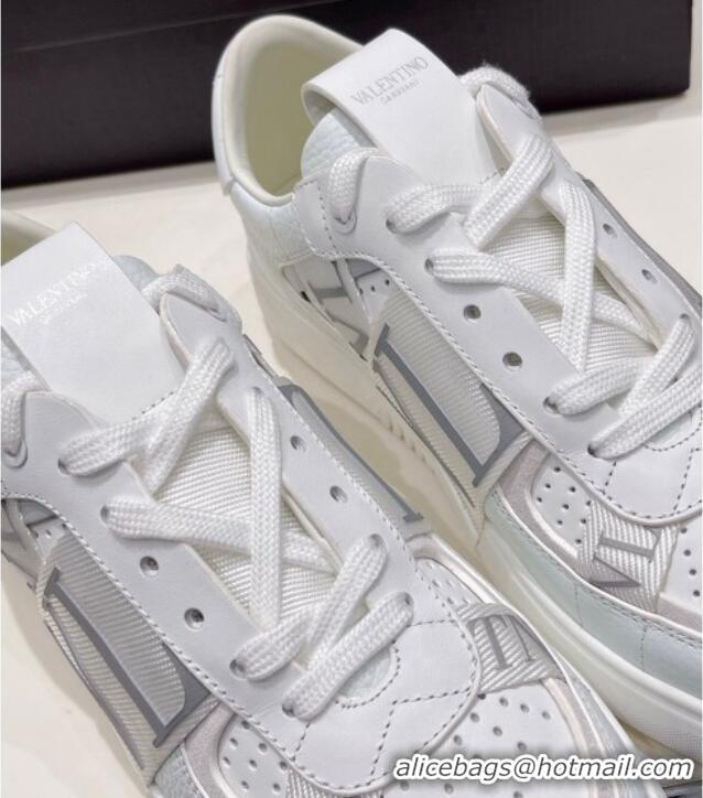 Good Looking Valentino VLTN Calfskin Low-top Sneakers White/Grey 062549