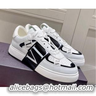 Good Looking Valentino VLTN Calfskin Low-top Sneakers White/Black 062553