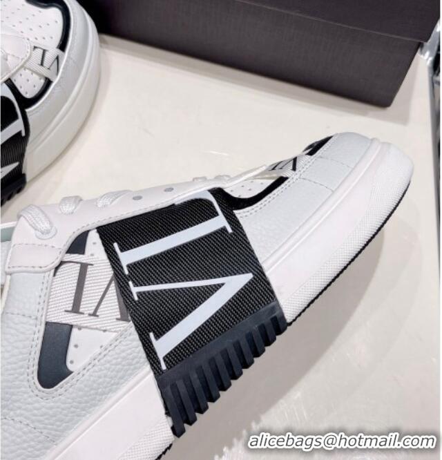 Good Looking Valentino VLTN Calfskin Low-top Sneakers White/Black 062553