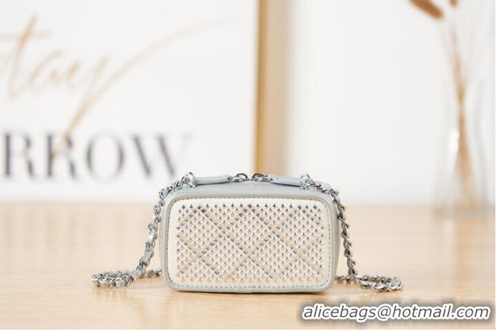 Famous Brand CHANEL SMALL VANITY WITH CHAIN AS2856 silver