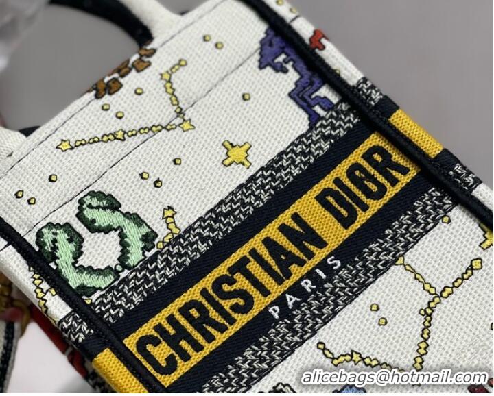 Well Crafted DIOR SMALL BOBBY BAG Embroidery C9002-4