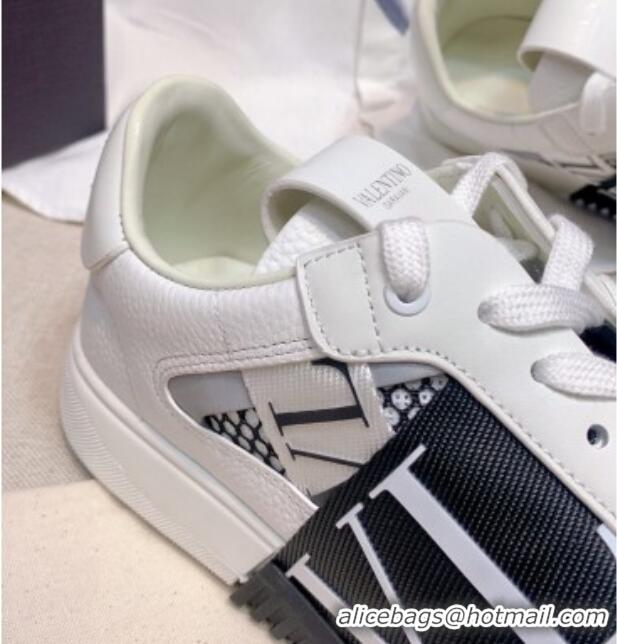 Luxurious Valentino VL7N Low Sneakers in Mesh and Calfskin Aged White/Black 2072065