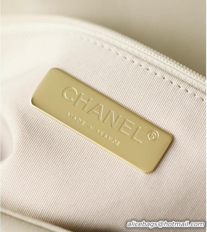 Promotional CHANEL 19 HANDBAG AS1160 AS1161 cream