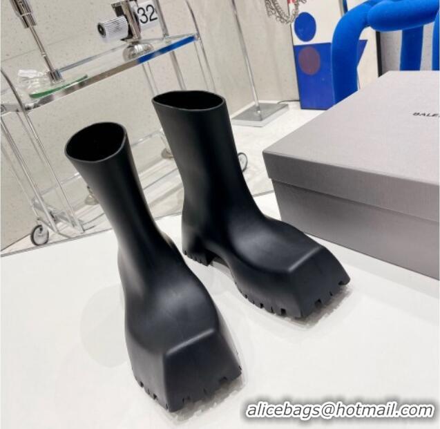 Crafted Balenciaga Trooper Rubber Rain Boots with Square Toe Black 0620145