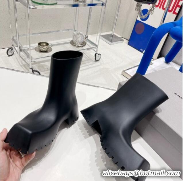 Crafted Balenciaga Trooper Rubber Rain Boots with Square Toe Black 0620145