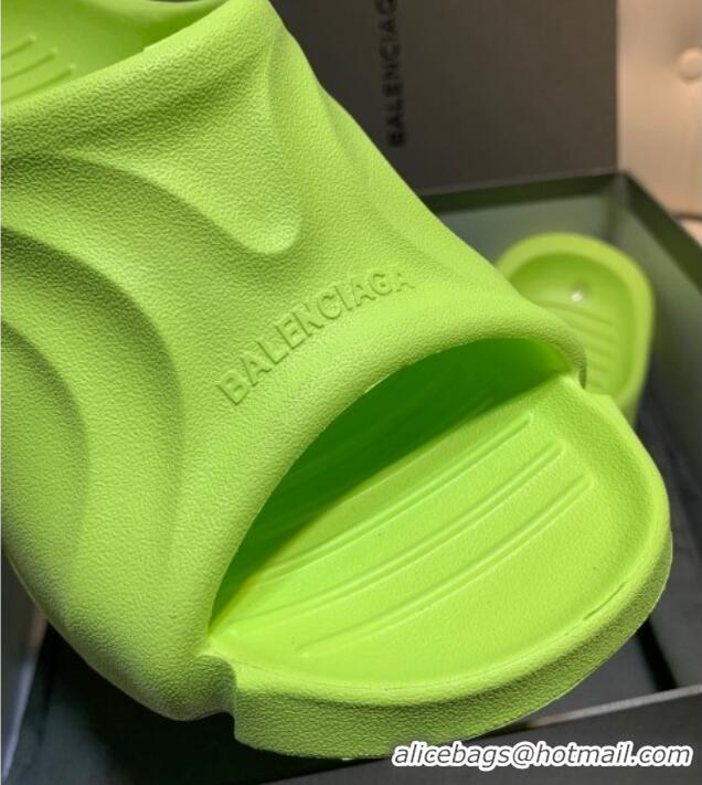 Purchase Balenciaga Rubber Slide Sandals Neon Green 0620153