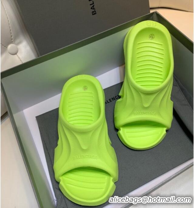 Purchase Balenciaga Rubber Slide Sandals Neon Green 0620153