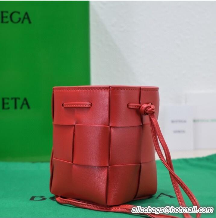 Top Quality Bottega Veneta Mini intreccio leather crossbody bucket bag 680217 Red