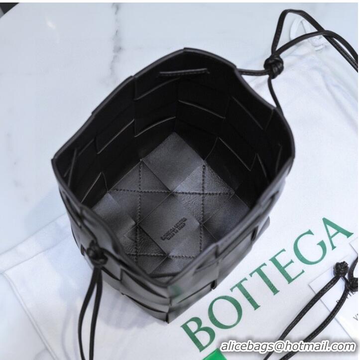 Shop Best Bottega Veneta Small Cassette Bucket Bag 680218 black