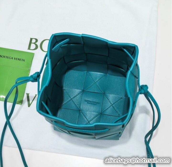 Buy Fashionable Bottega Veneta Small Cassette Bucket Bag 680218 sky blue